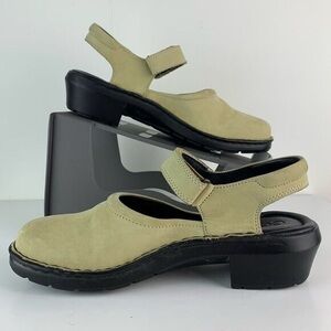 Women's Beige Strap Shoes